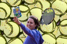 Sophie Met Tennisballen Sophie Met Tennisballen